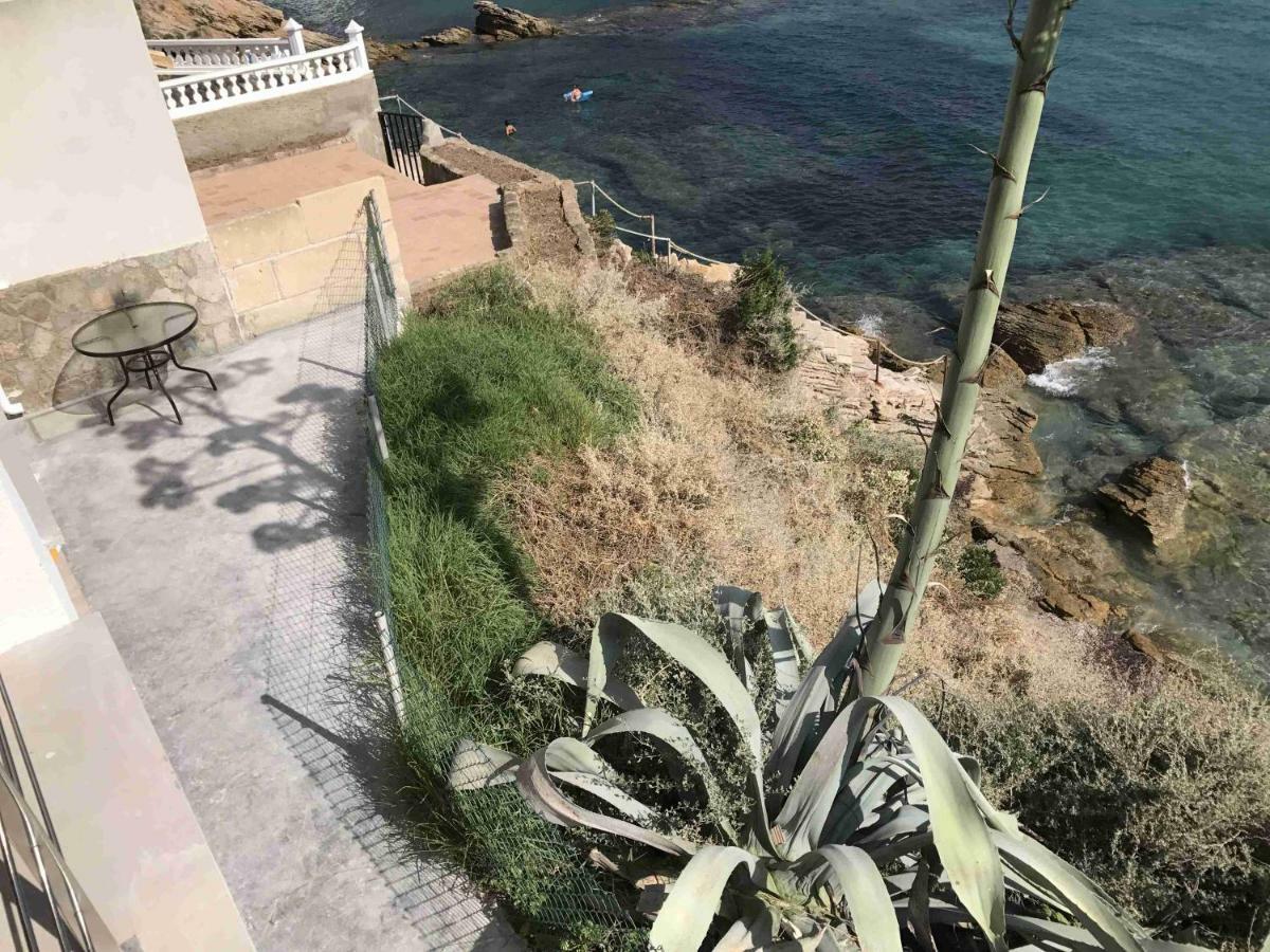 Hebergement Front De Mer Apartment Sant Elm Exterior foto