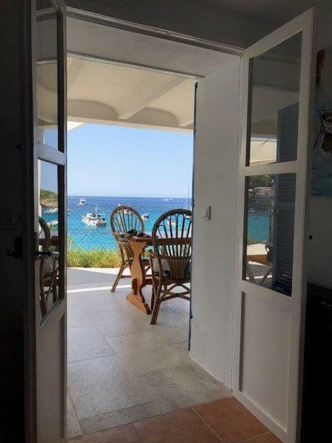 Hebergement Front De Mer Apartment Sant Elm Exterior foto